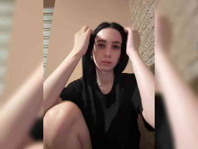 Hikikomori27 webcam