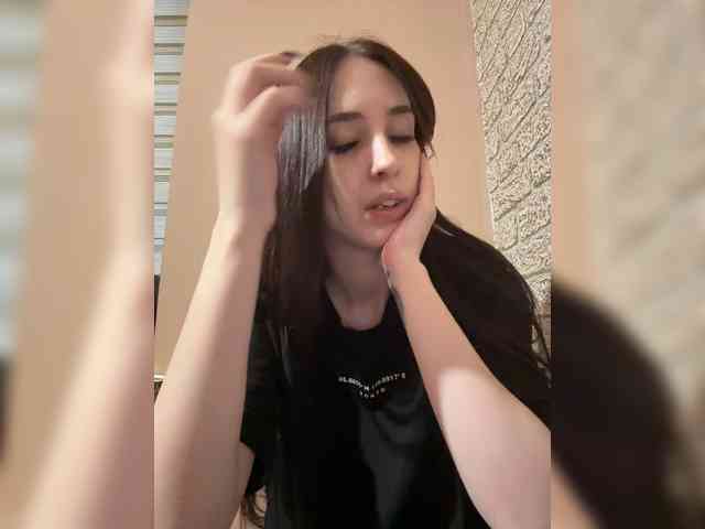 Hikikomori27 webcam