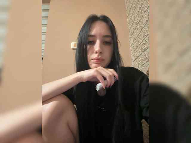Hikikomori27 webcam
