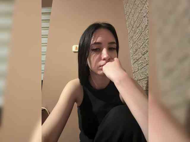 Hikikomori27 webcam