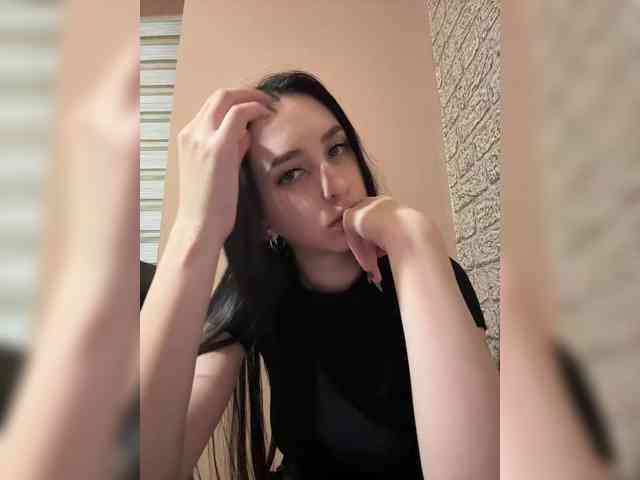 Hikikomori27 webcam