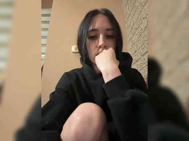 Hikikomori27 webcam