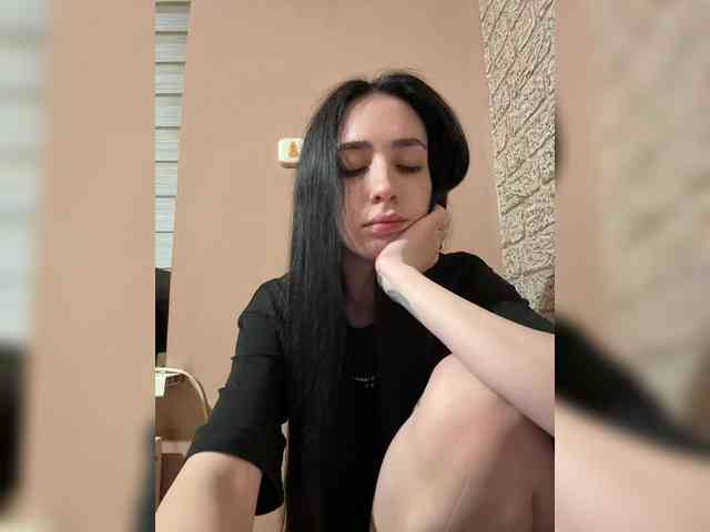 Hikikomori27 webcam