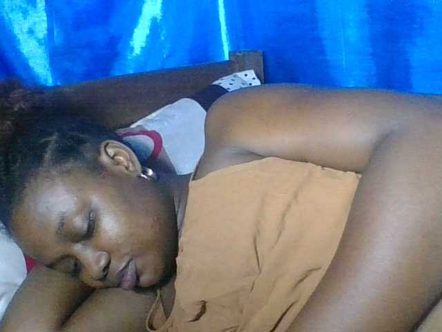 Labella204's BongaCams show and profile