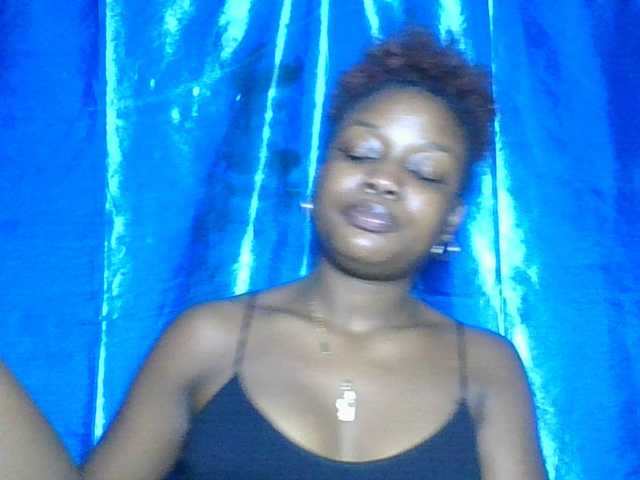 Labella204's BongaCams show and profile