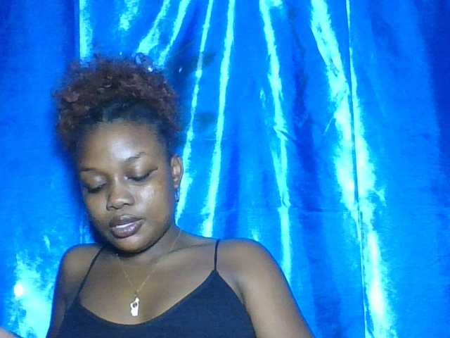 Labella204's BongaCams show and profile