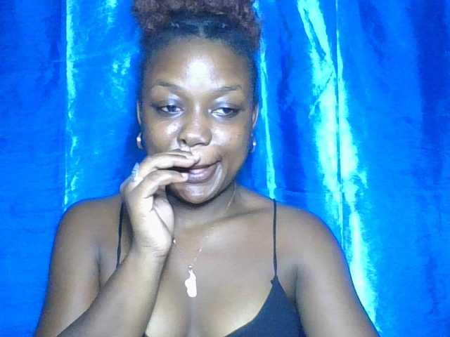 Labella204's BongaCams show and profile