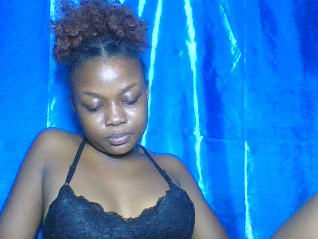 Labella204's BongaCams show and profile