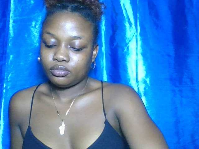 Labella204's BongaCams show and profile