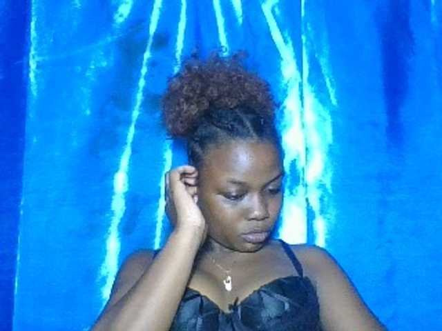 Labella204's BongaCams show and profile