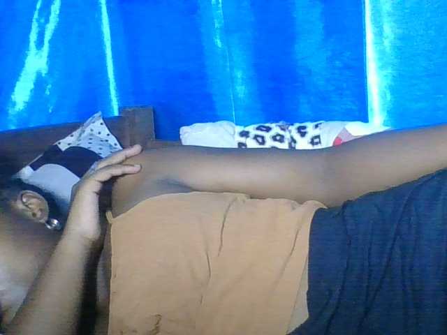 Labella204's BongaCams show and profile