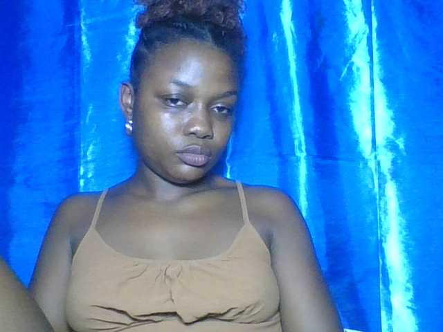 Labella204's BongaCams show and profile