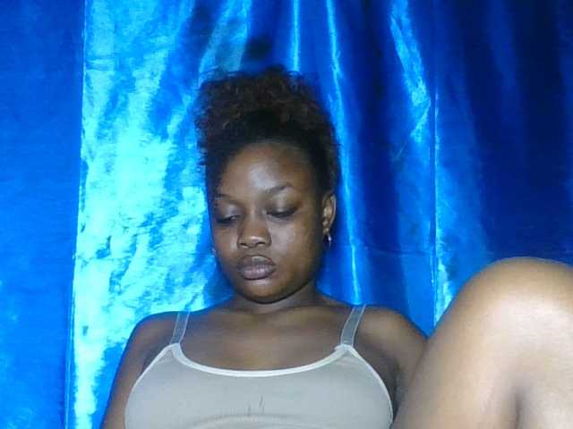 Labella204's BongaCams show and profile