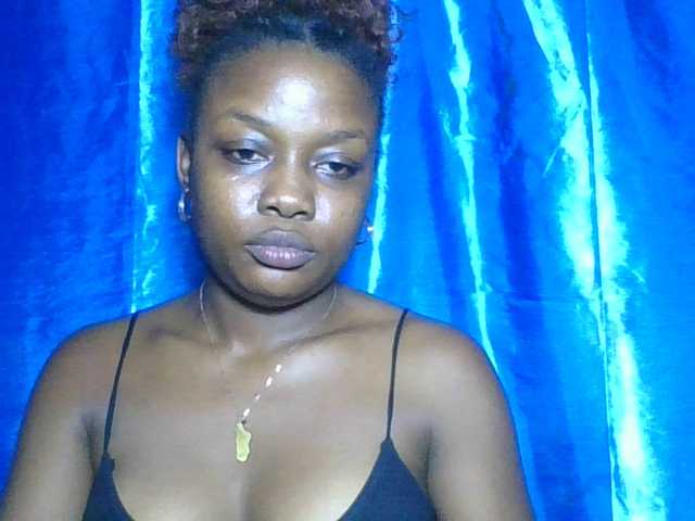 Labella204 Live Cam on BongaCams