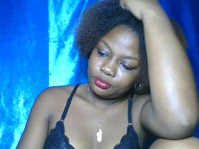 Labella204's BongaCams show and profile