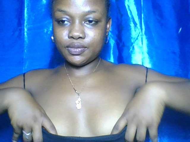 Labella204's BongaCams show and profile