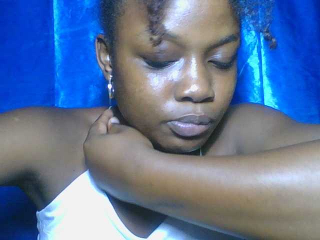 Labella204's BongaCams show and profile