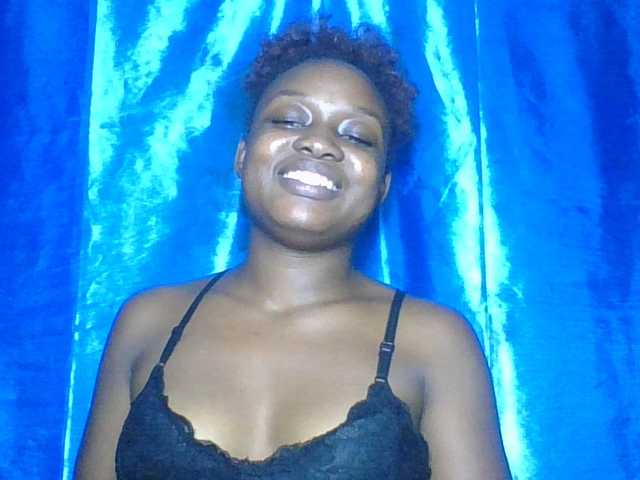 Labella204's BongaCams show and profile