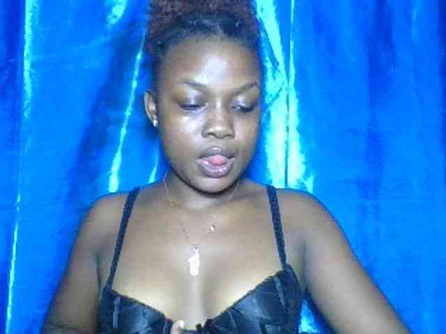 Labella204 Live Webcam on BongaCams