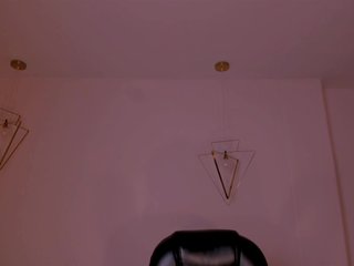 MaddisonLowe Porn Show