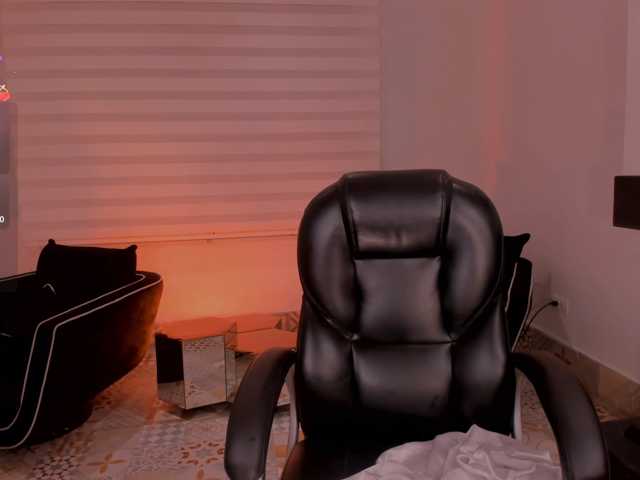 MaddisonLowe live cam on BongaCams