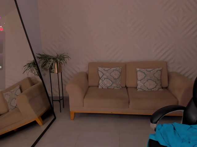 MaddisonLowe live cam on BongaCams