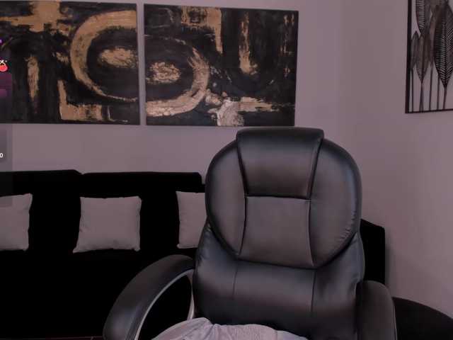 MaddisonLowe live cam on BongaCams