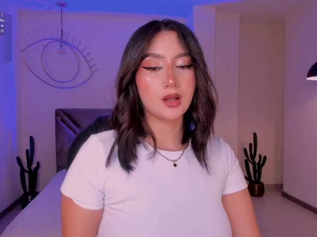 MaddisonLowe live webcam show