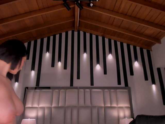 MaddisonLowe live cam on BongaCams