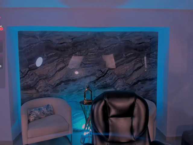MaddisonLowe live cam on BongaCams