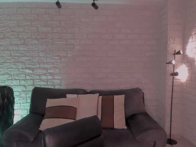 MaddisonLowe live cam on BongaCams