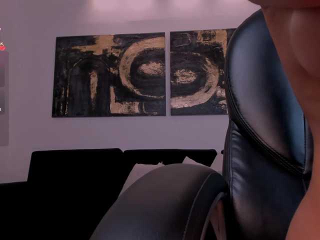 MaddisonLowe live cam on BongaCams