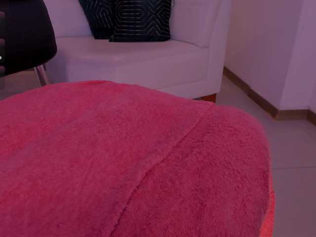 MaddisonLowe live cam on BongaCams