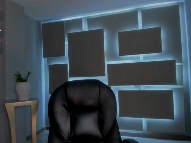 MaddisonLowe live cam on BongaCams