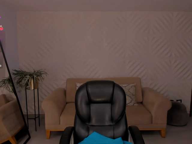 MaddisonLowe live cam on BongaCams