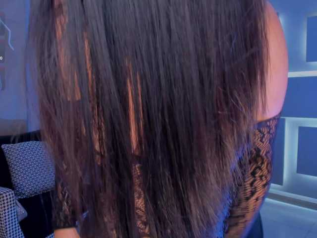 MaddisonLowe's BongaCams show and profile