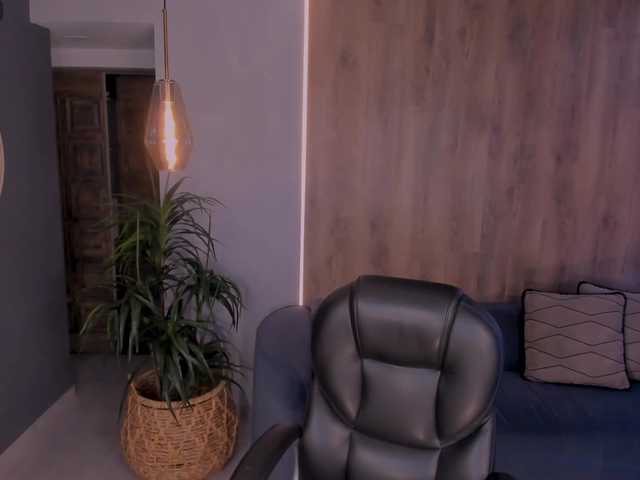 MaddisonLowe live cam on BongaCams