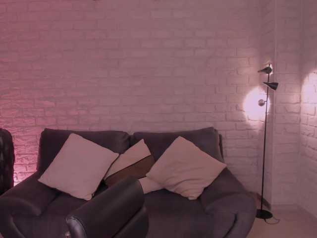 MaddisonLowe live cam on BongaCams