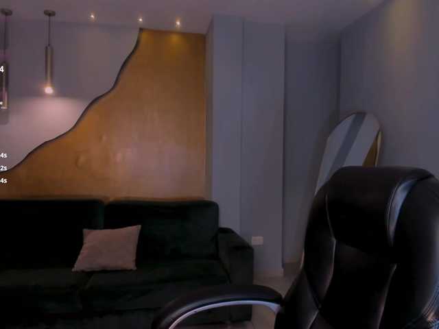 MaddisonLowe live cam on BongaCams
