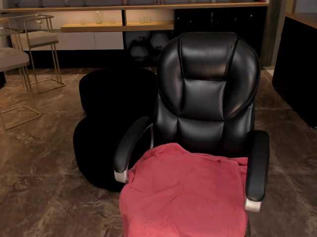 MaddisonLowe live cam on BongaCams