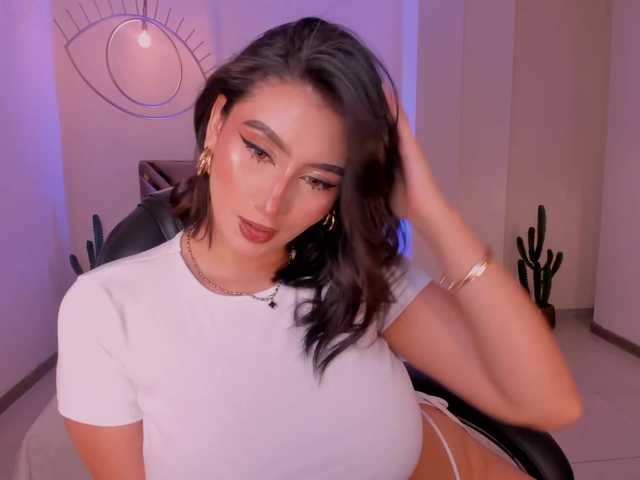 MaddisonLowe live webcam show