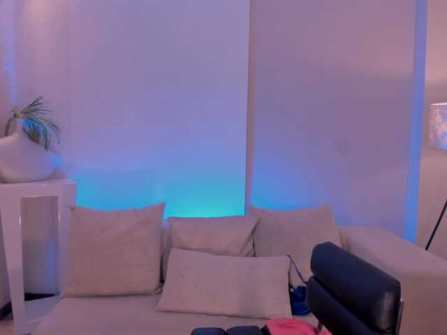 MaddisonLowe live cam on BongaCams