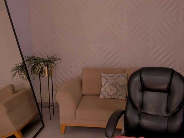 MaddisonLowe live cam on BongaCams