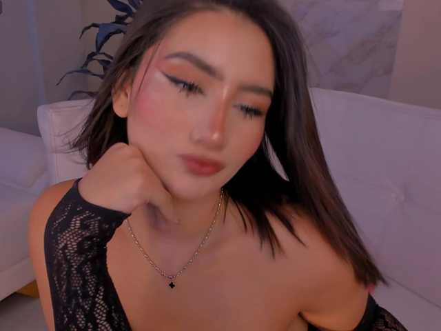 MaddisonLowe live cam on BongaCams