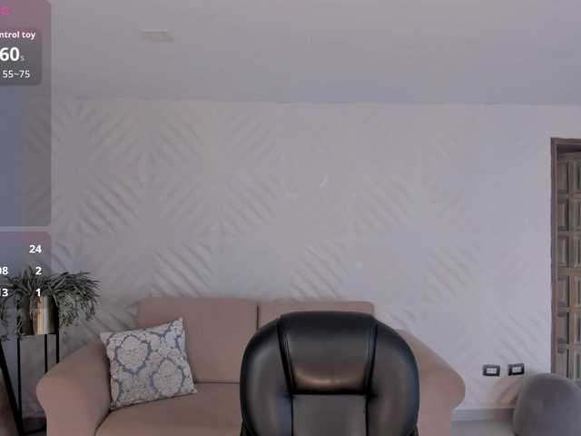 MaddisonLowe live cam on BongaCams
