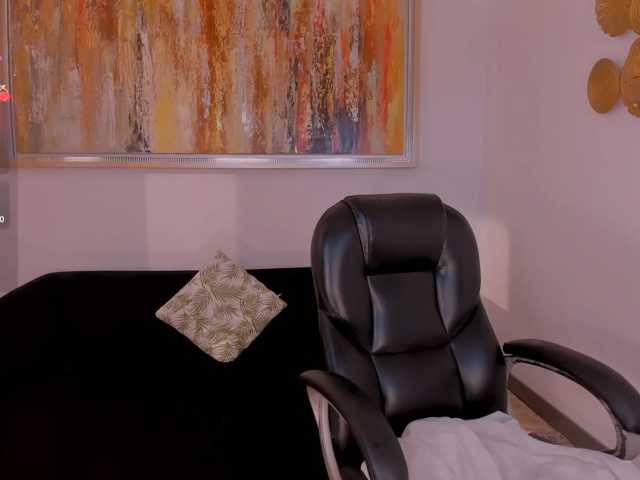 MaddisonLowe live cam on BongaCams