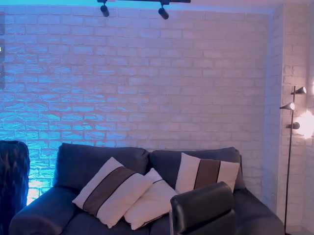 MaddisonLowe live on BongaCams