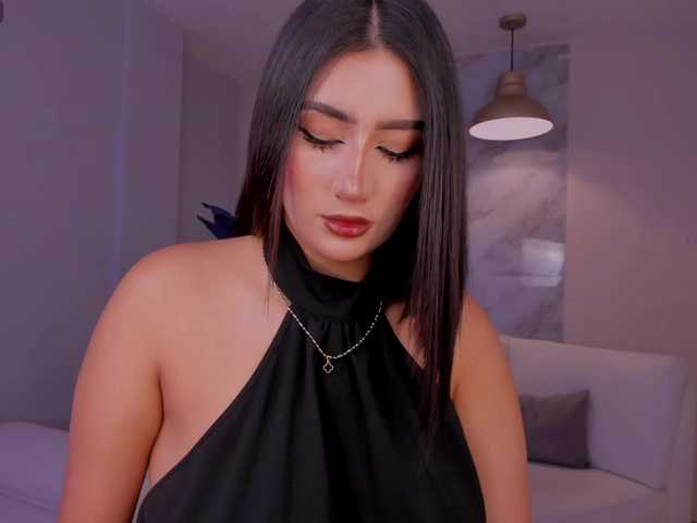 MaddisonLowe live cam on BongaCams