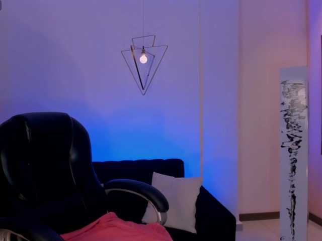 MaddisonLowe live cam on BongaCams