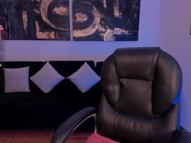 MaddisonLowe live cam on BongaCams